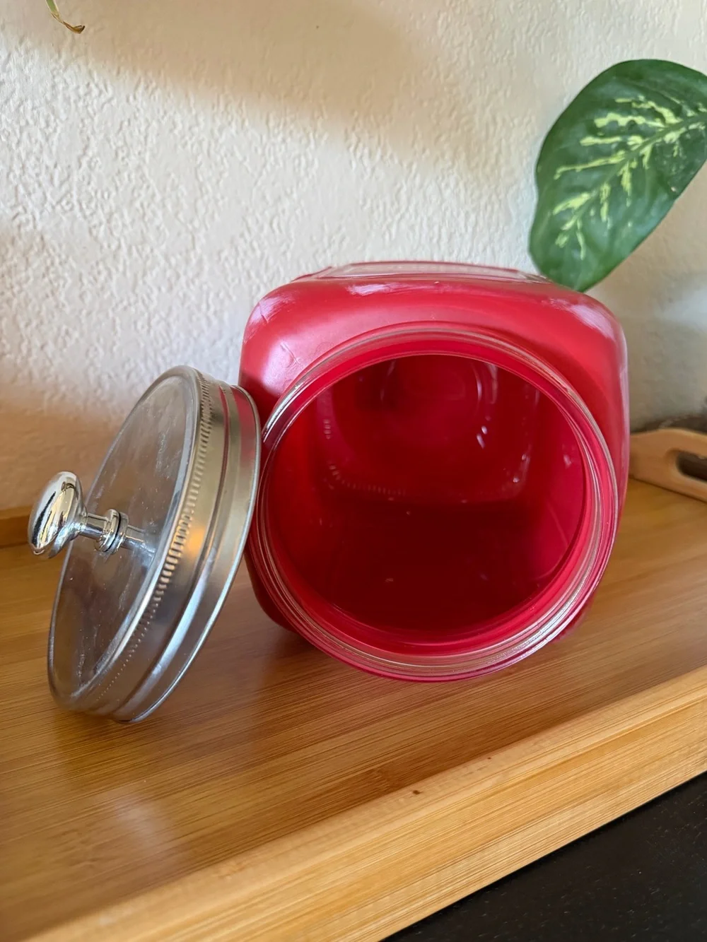 RED COOKIE JAR 9